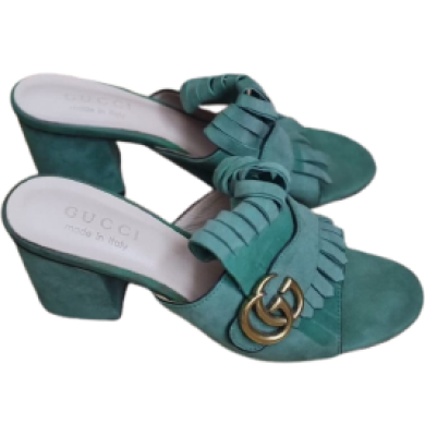 Mules Gucci GG Marmont en daim vert