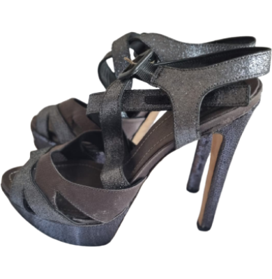 Sandales à talons hauts